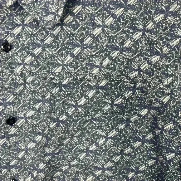 Tommy Hilfiger Button Up Shirt Men’s M blue white all over design (0239) - Picture 3 of 5